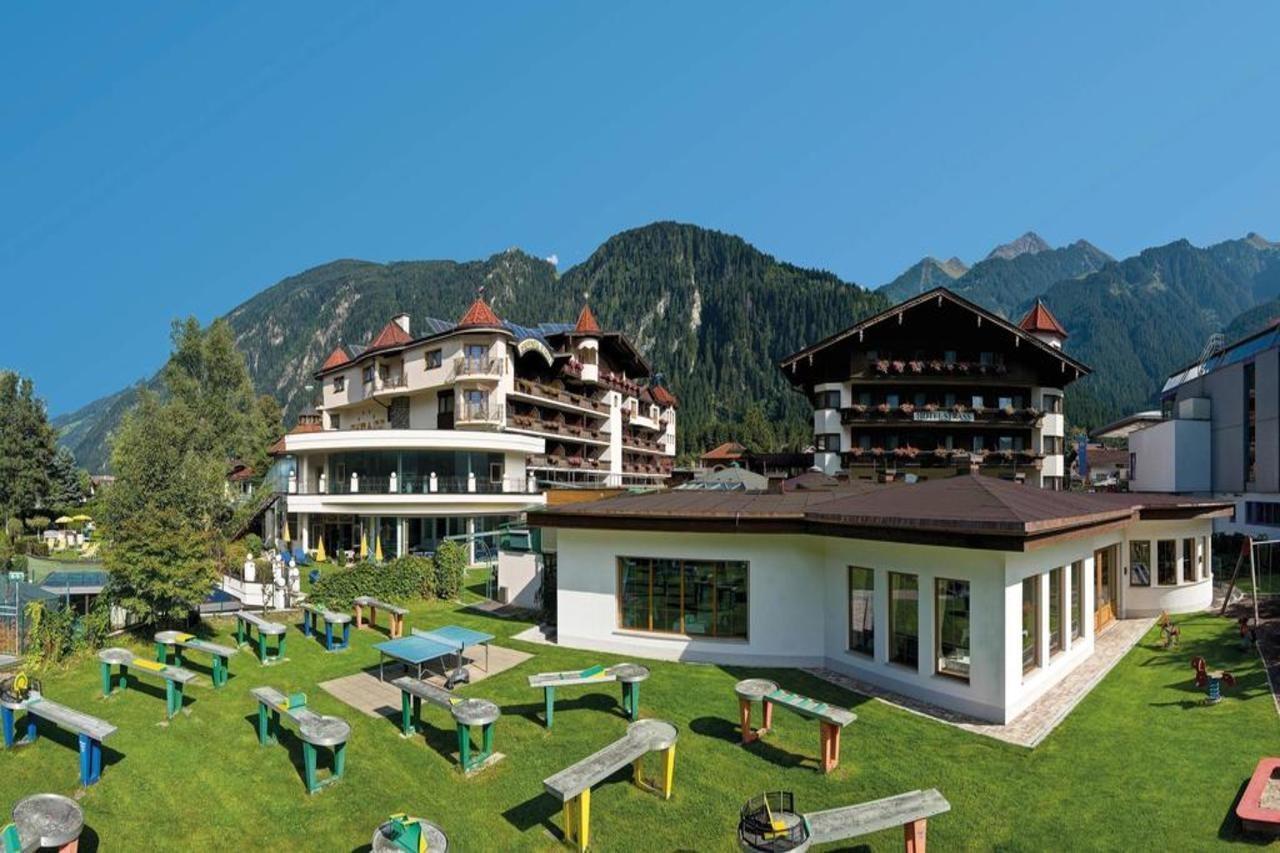 Strass - Sport & Spa Hotel Mayrhofen Extérieur photo