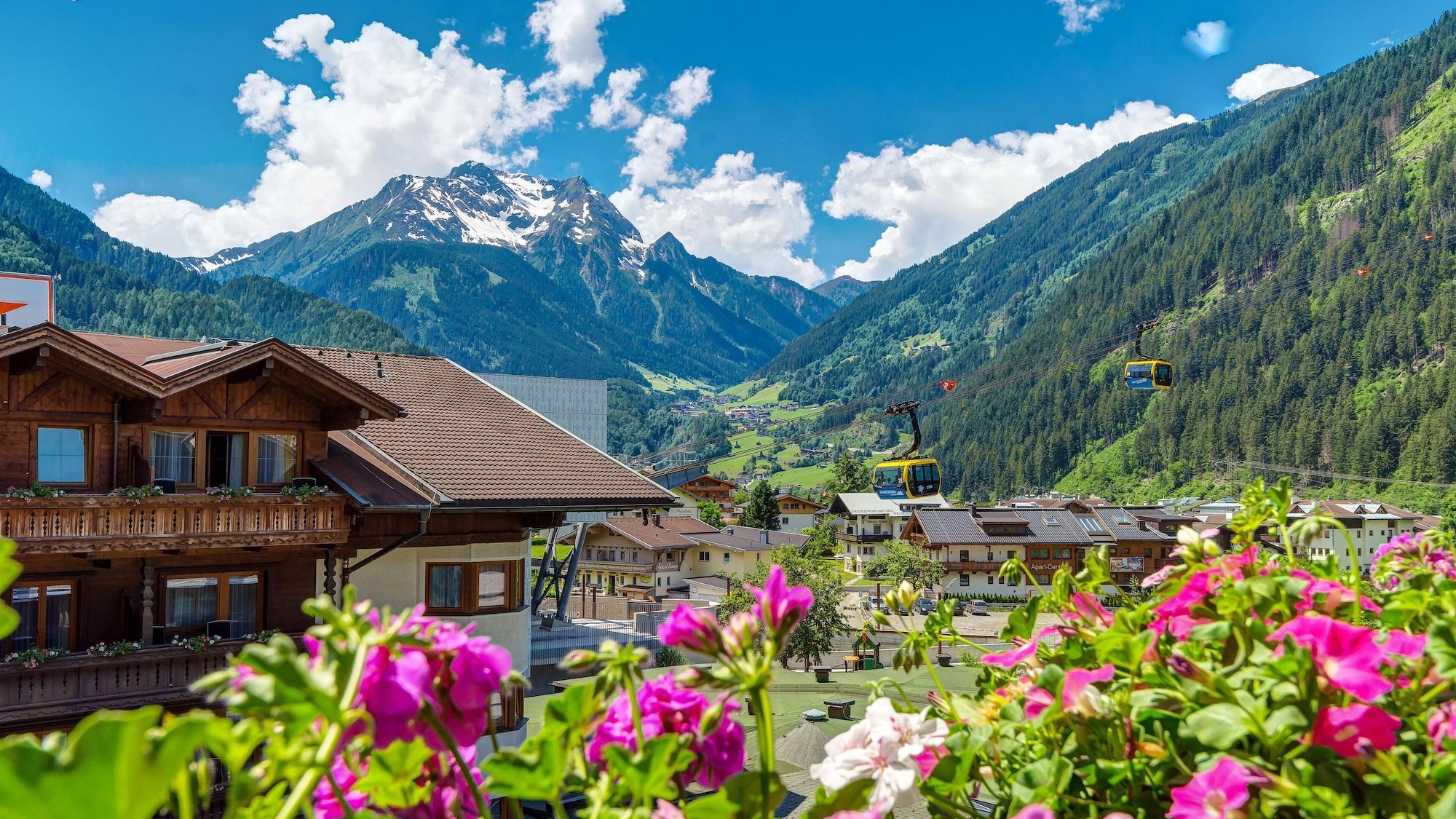 Strass - Sport & Spa Hotel Mayrhofen Extérieur photo