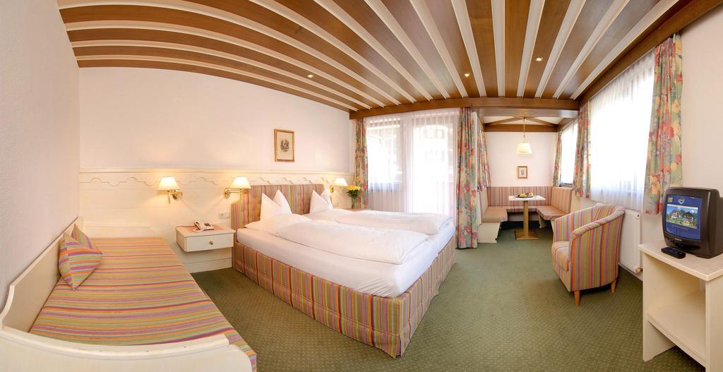 Strass - Sport & Spa Hotel Mayrhofen Chambre photo