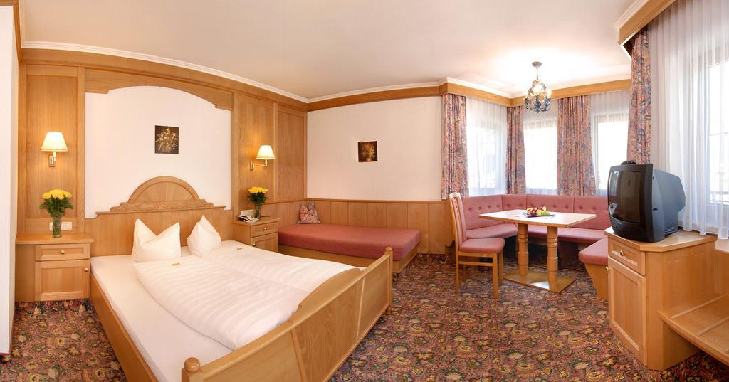 Strass - Sport & Spa Hotel Mayrhofen Extérieur photo